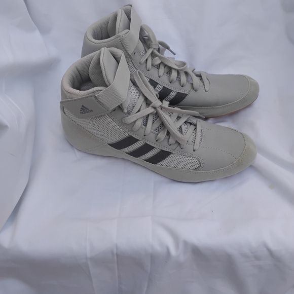 Adidas Gray High-Top Men's Shoes Size 7 - Picture 1 of 8